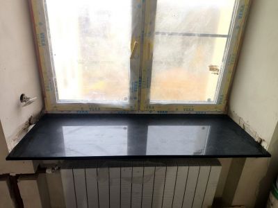 Подоконники из чёрного полированного камня — Подоконники · чёрный полированный камень