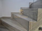 Лестница на металлическом каркасе в облицовке из дуба — фото 10
